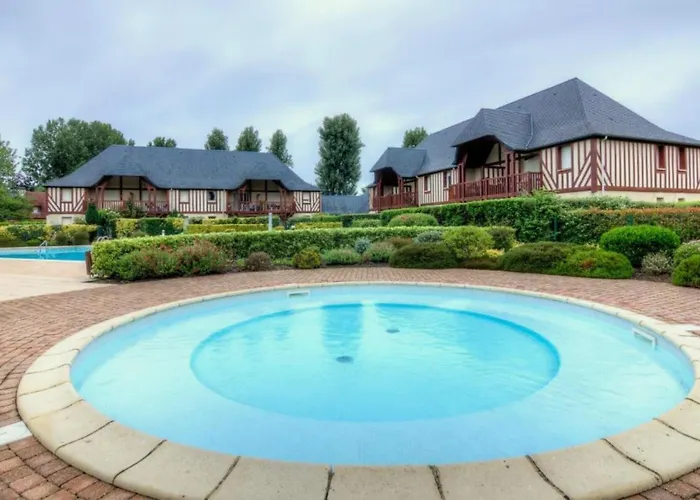 Bel Spacieux Avec Jardin Et Piscine *