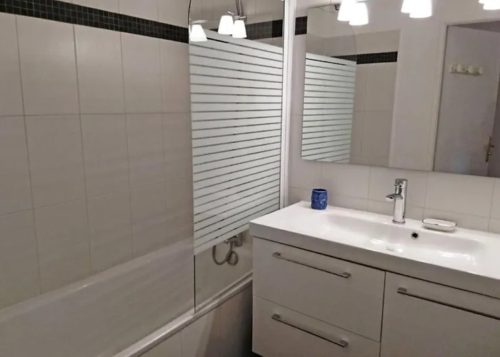 Apartman Bel Spacieux Avec Jardin Et Piscine *