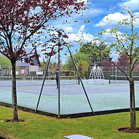 Bel Spacieux Avec Jardin Et Piscine Apartment