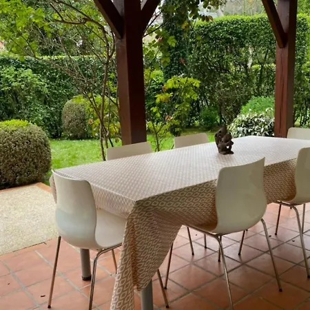 Apartment Bel Spacieux Avec Jardin Et Piscine *